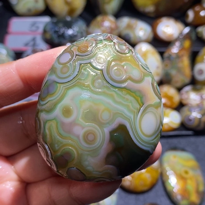 玛瑙/玉髓未镶嵌珠宝奇石106