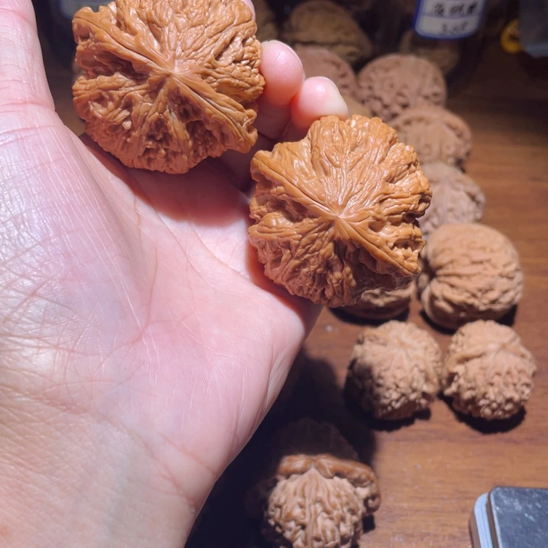 吊坠桃核49尺大粗筋