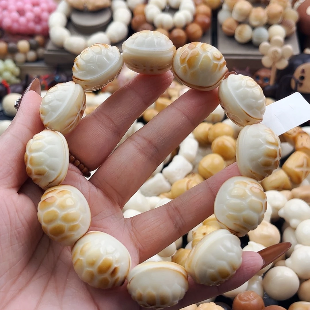 吊坠菩提根/象牙果炭烤富甲孤品微微瑕