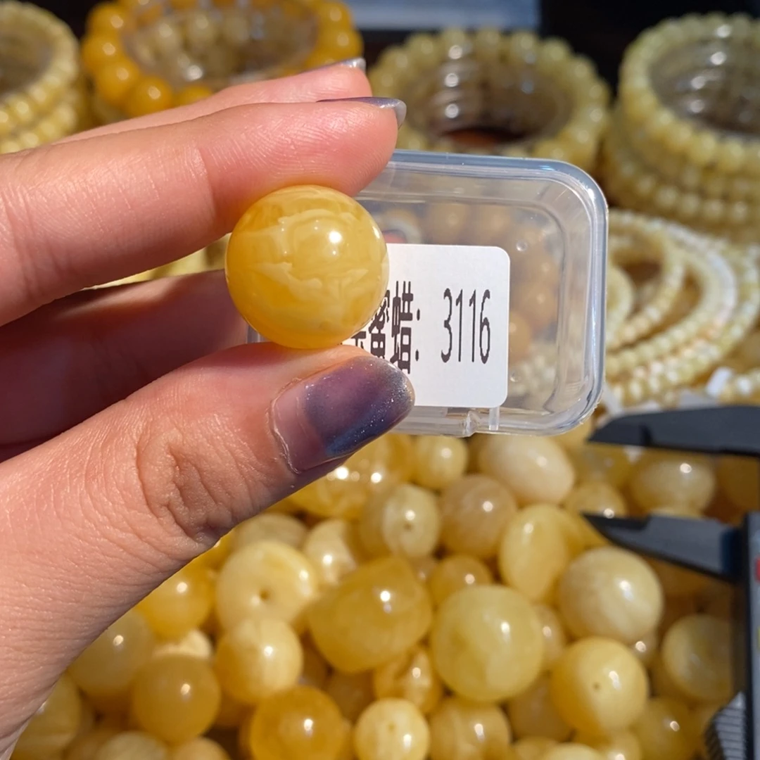 琥珀未镶嵌珠宝奇石3116