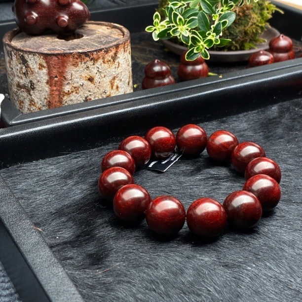 印度小叶紫檀18顶泥泥料金星高油密无胶无腊