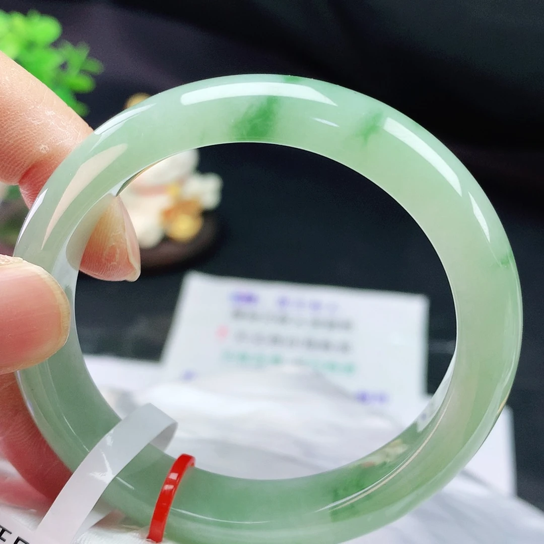 翡翠手镯未镶嵌54贵妃