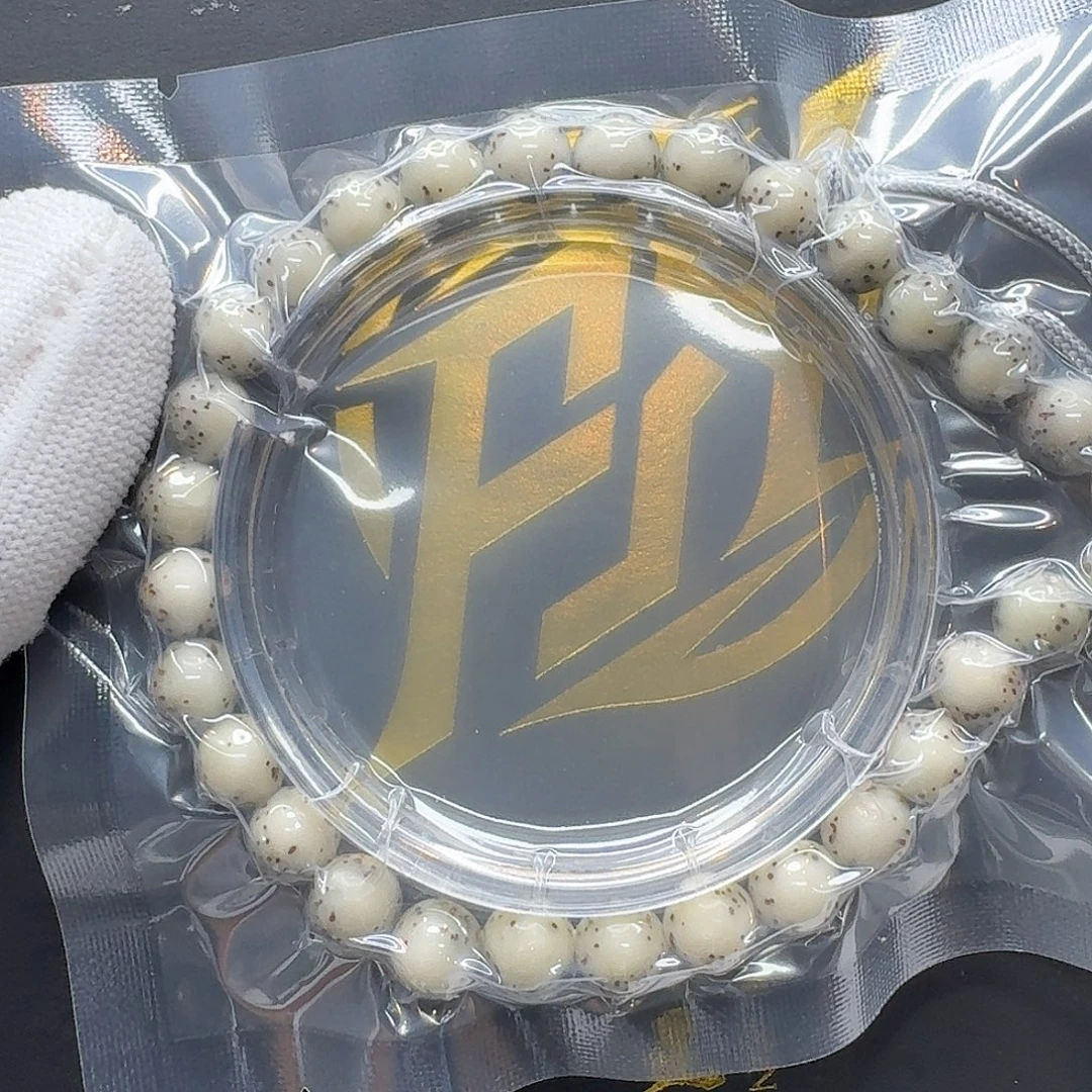 吊坠星月菩提12梵天糯冰绿背河豚8圆手持