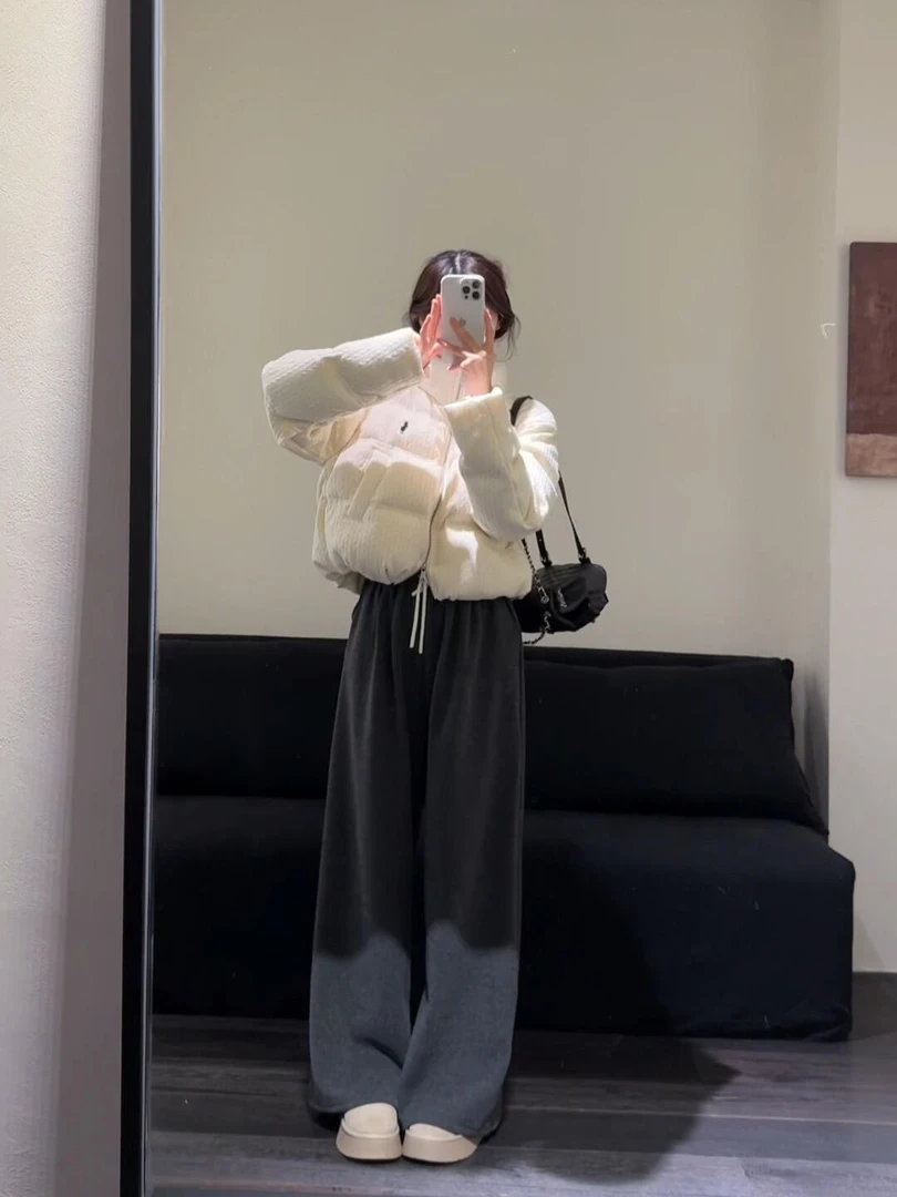 秋冬穿搭一整套韩系立领短款白色保暖棉服外套搭配休闲裤两件套潮