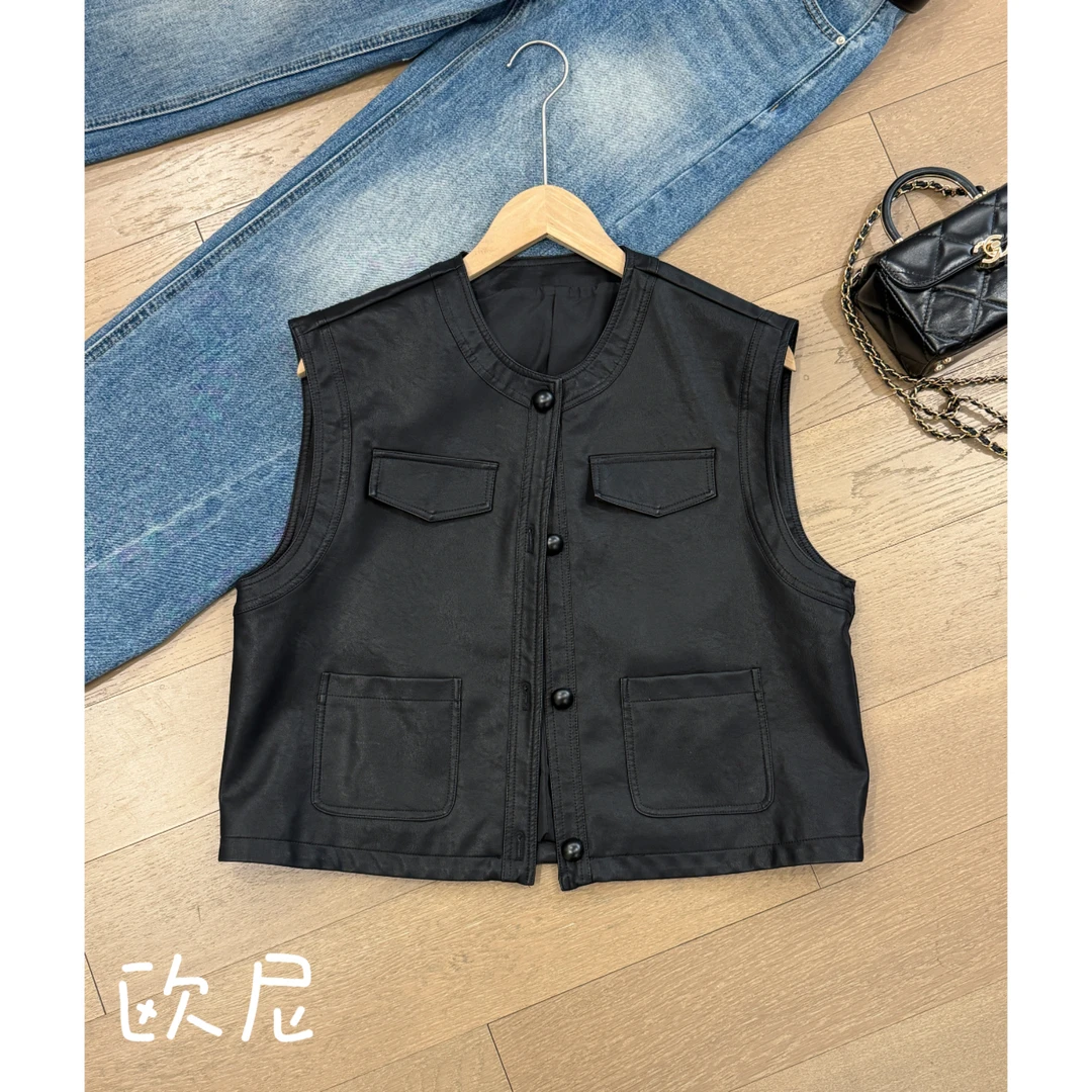 欧尼私服 2025春款小众设计极简休闲一字口袋皮衣马甲2501C97