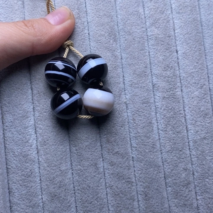 玛瑙/玉髓颈饰未镶嵌板*