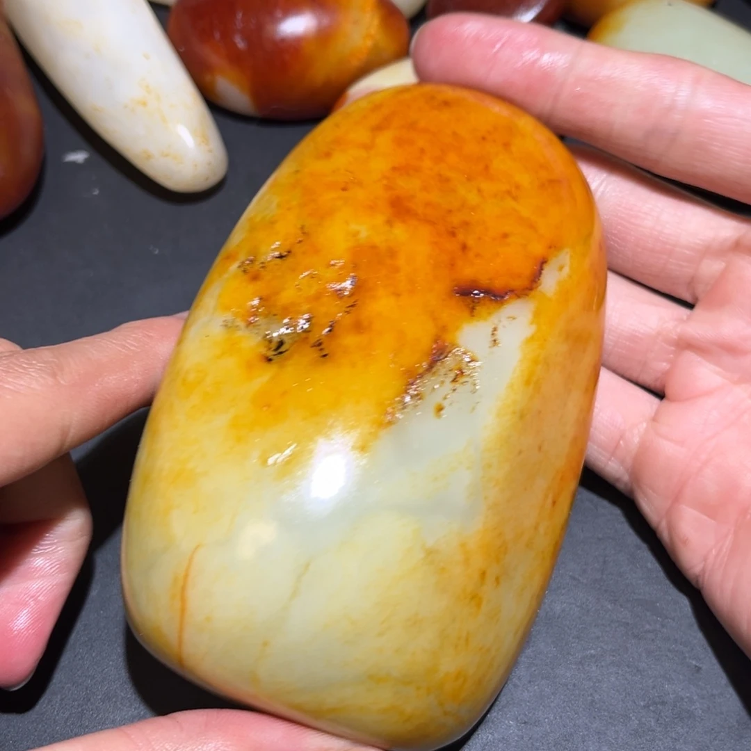 和田玉未镶嵌珠宝奇石