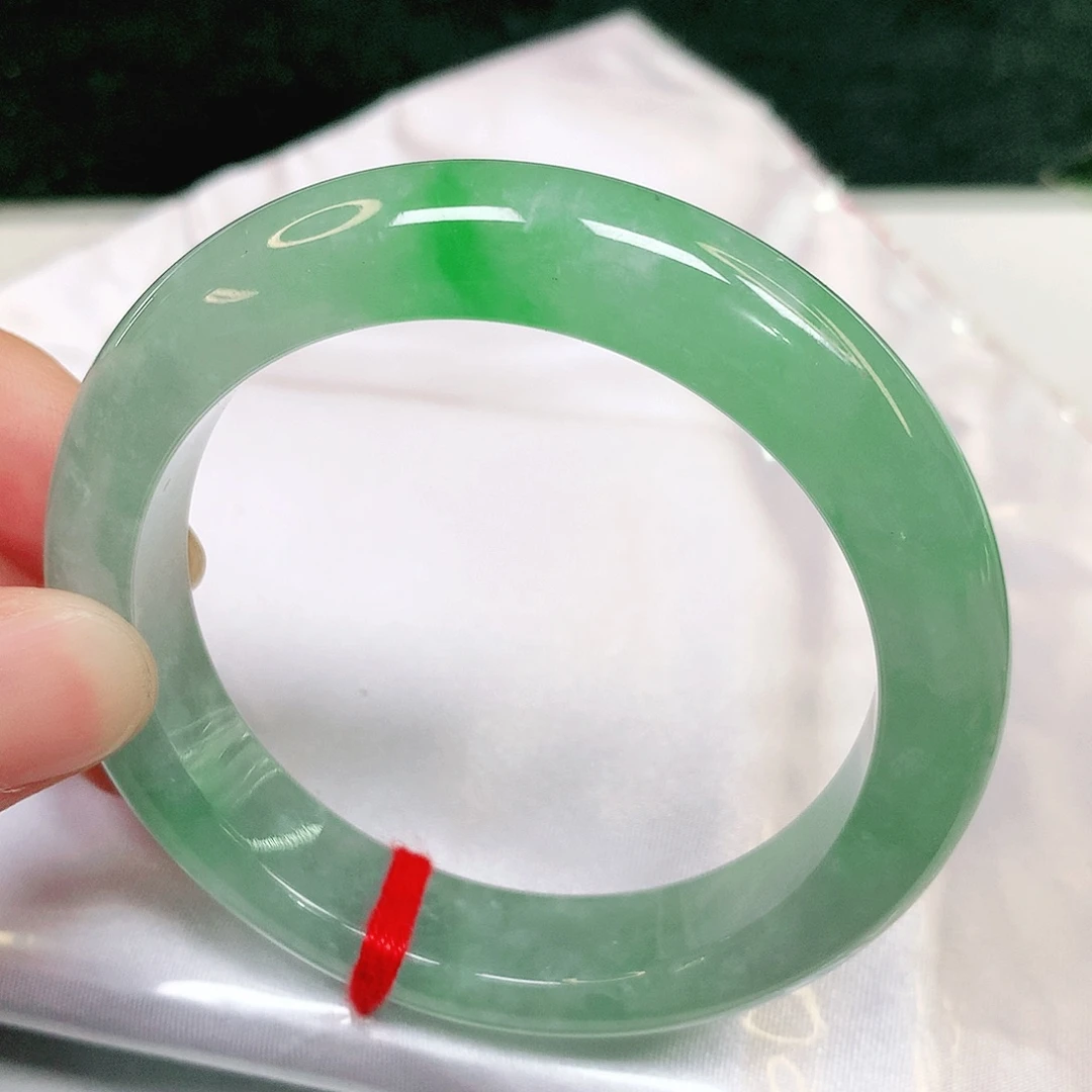 翡翠手镯未镶嵌55.3圈口