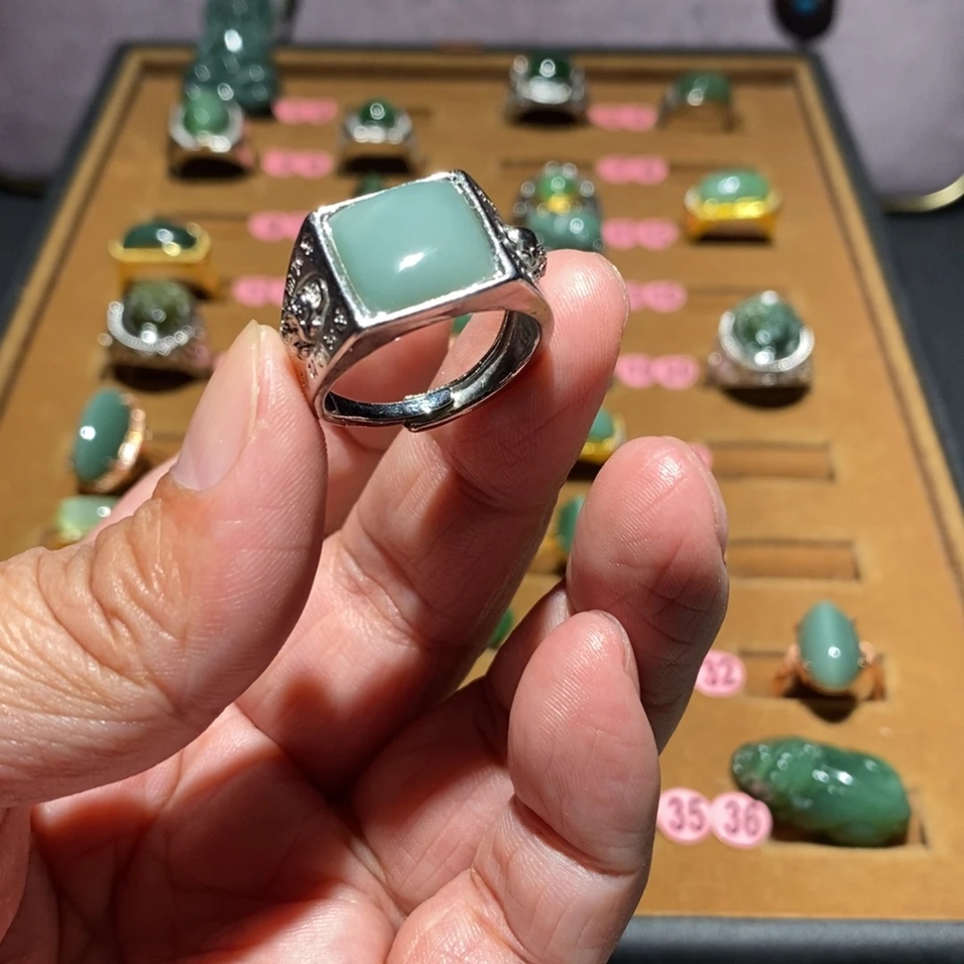 和田玉未镶嵌戒指