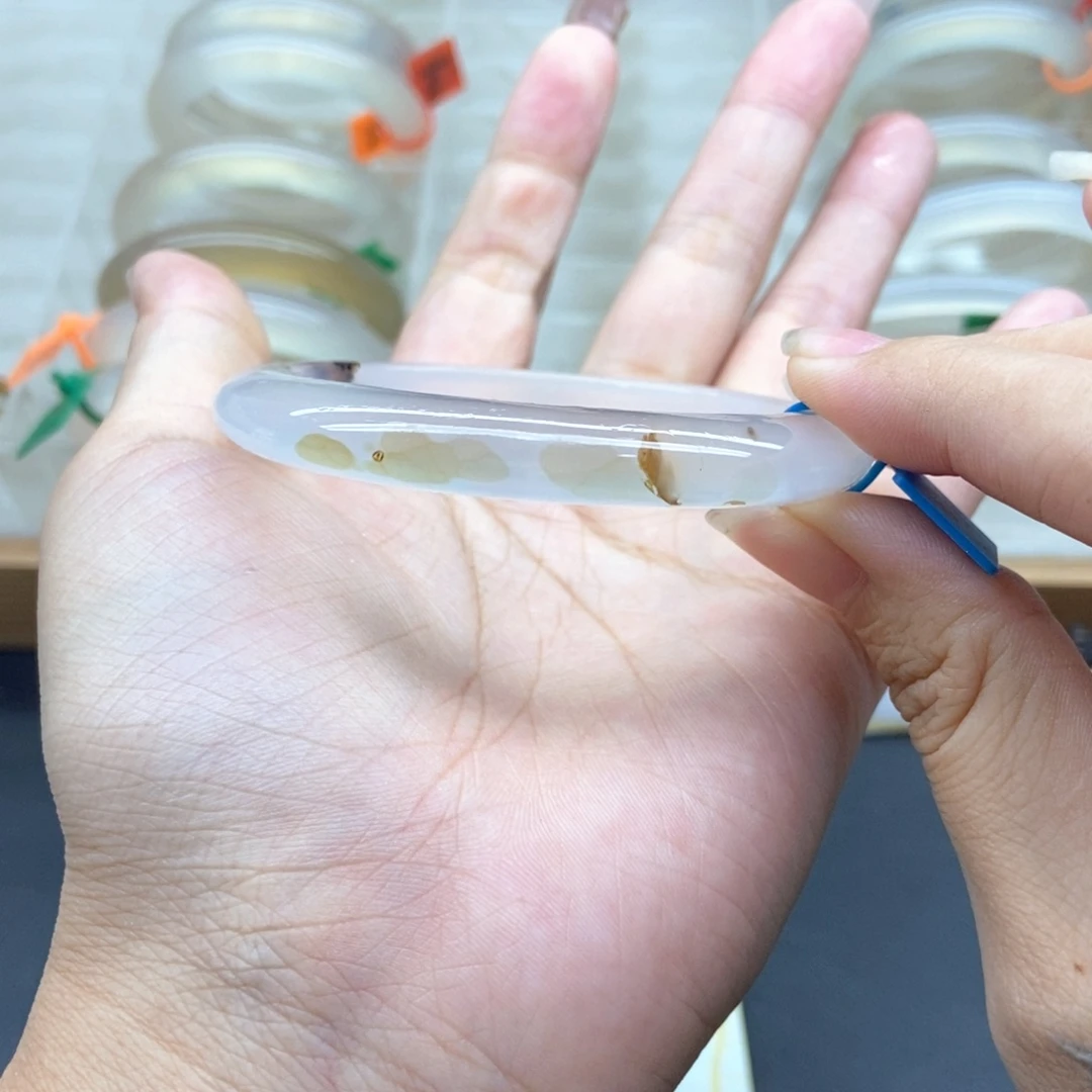 手镯玛瑙/玉髓未镶嵌