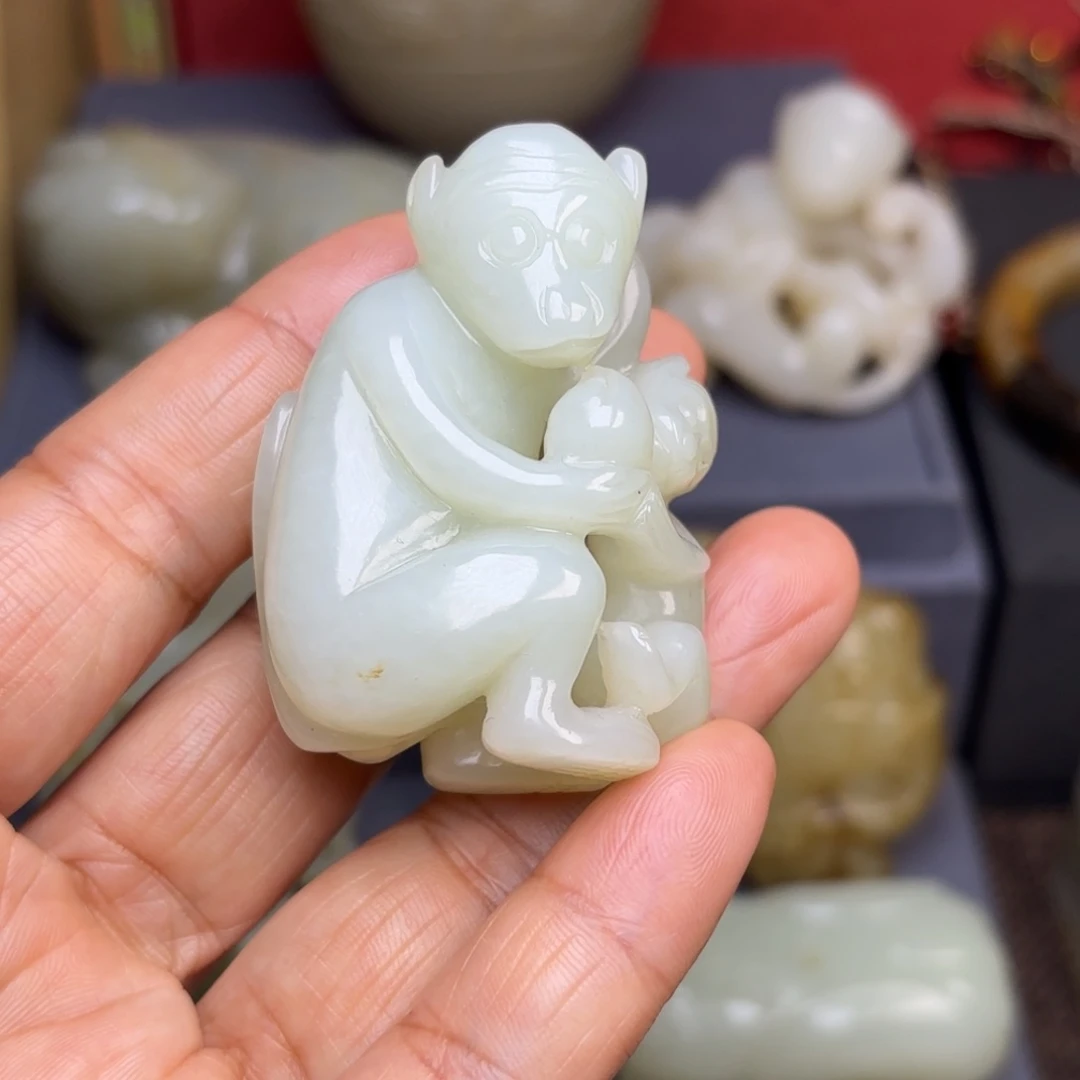 和田玉（糖玉）挂件未镶嵌想****人