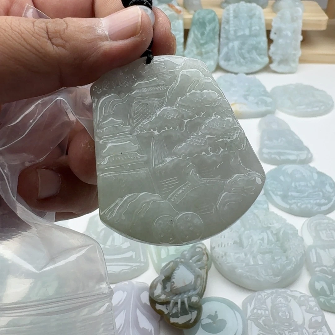 云***店颈饰未镶嵌翡翠天然缅甸A货翡翠