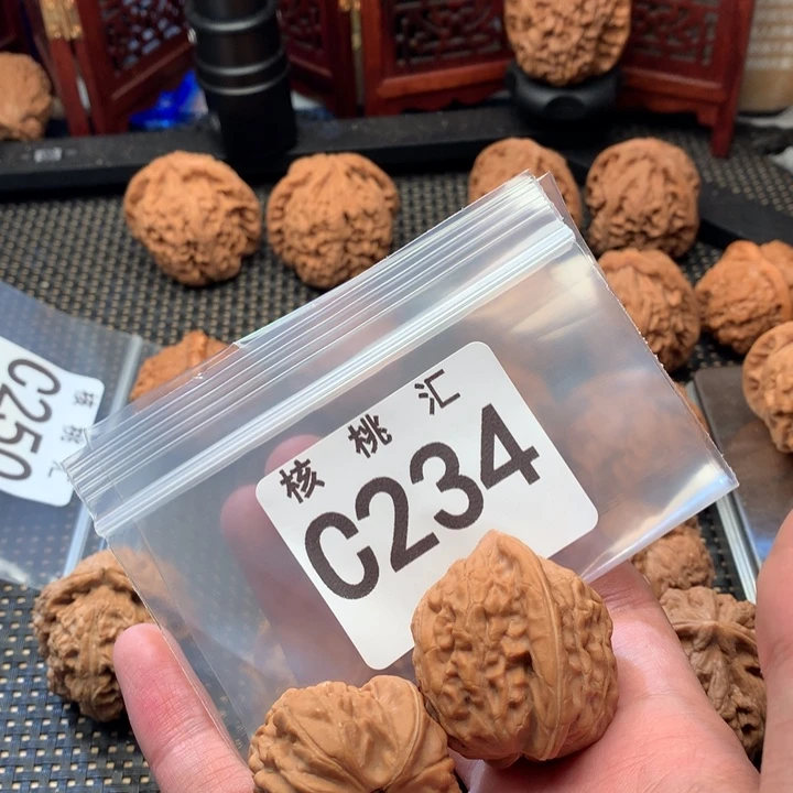 白***白吊坠文玩核桃玖月