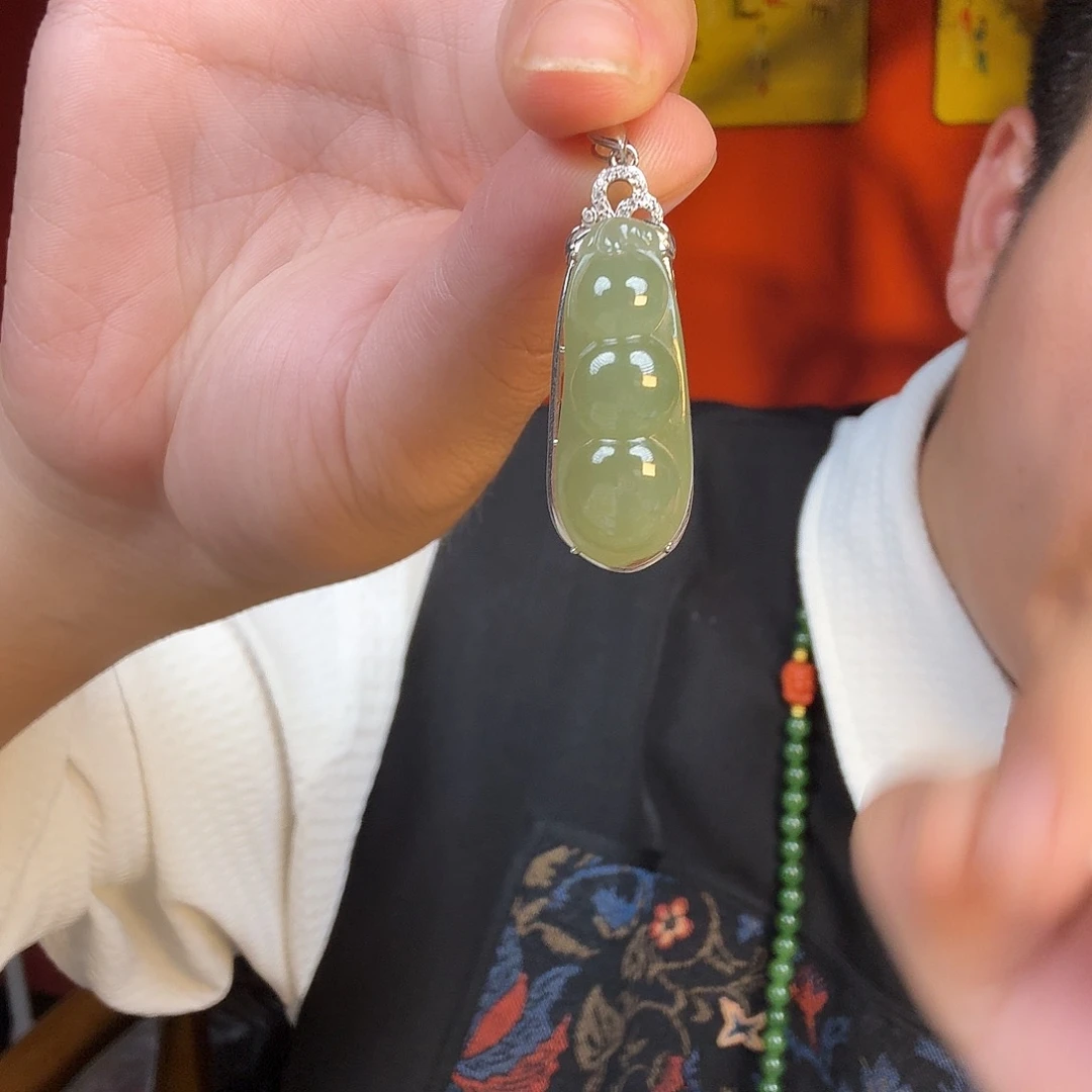 和田玉（糖玉）未镶嵌颈饰