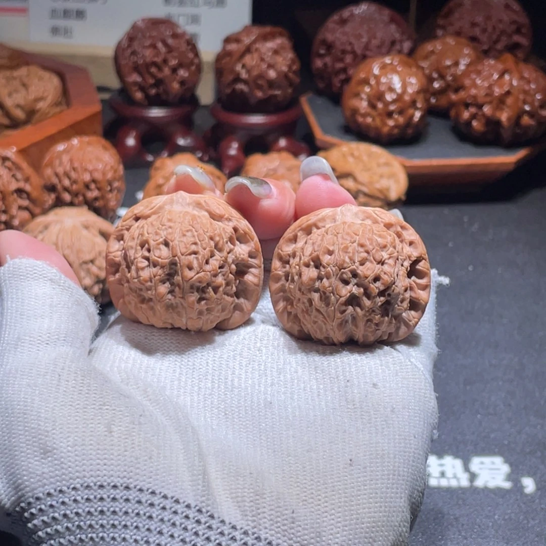 吊坠文玩核桃35.35血麒麟3582