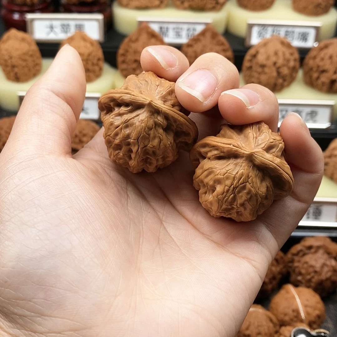 文玩核桃把件盘石10004