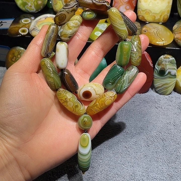 玛瑙/玉髓未镶嵌珠宝奇石