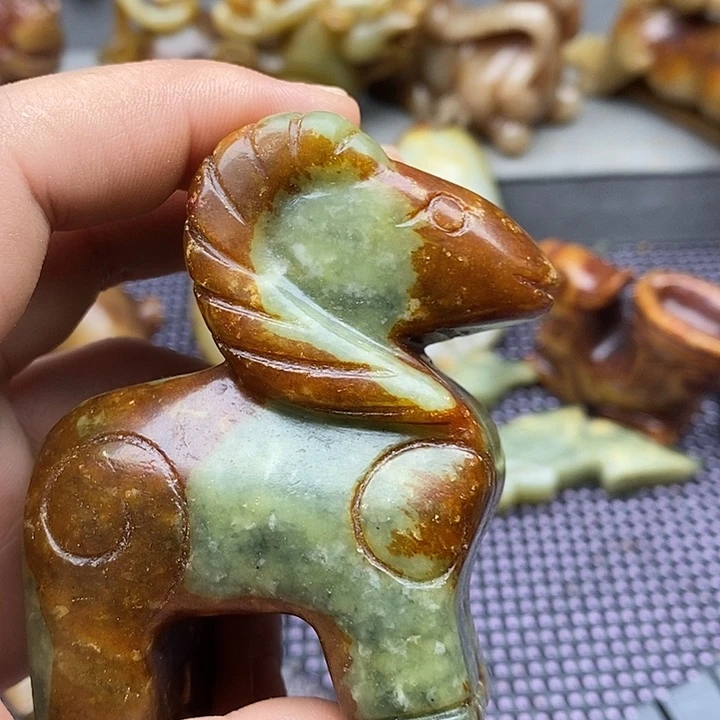 未镶嵌蛇纹石玉颈饰