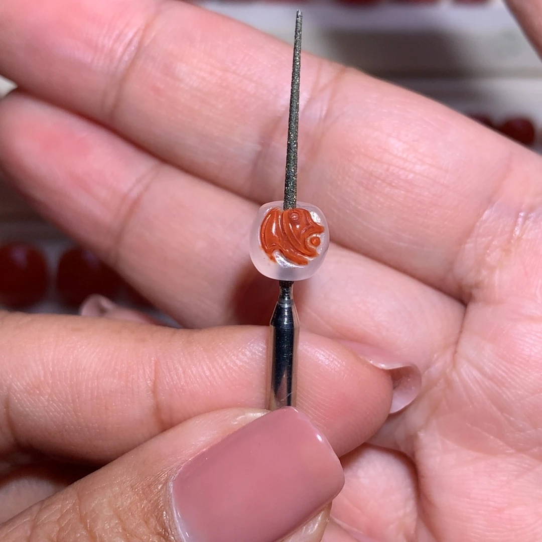 南红玛瑙未镶嵌仿古背云冰飘