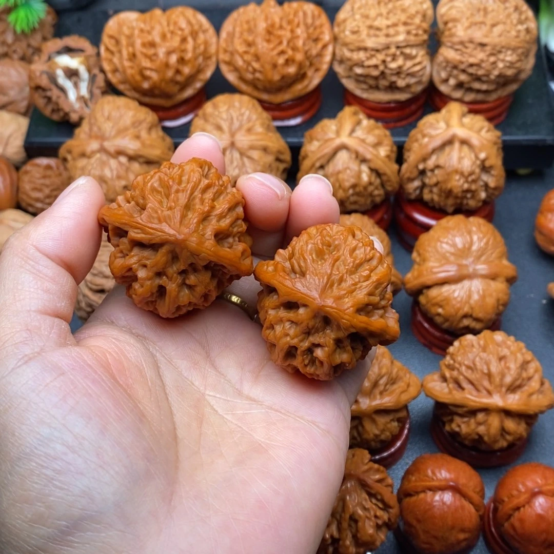 文玩核桃把件40野牛