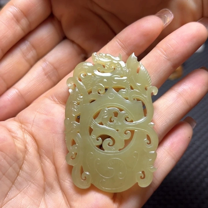 和田玉（糖玉）未镶嵌挂件