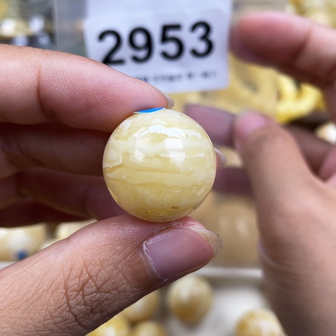 琥珀未镶嵌珠宝奇石21