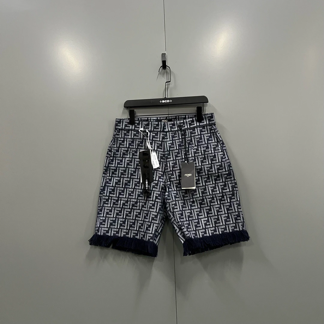 未使用 FENDI/芬迪 ab926 019242 满印老花FF流苏短裤 33码