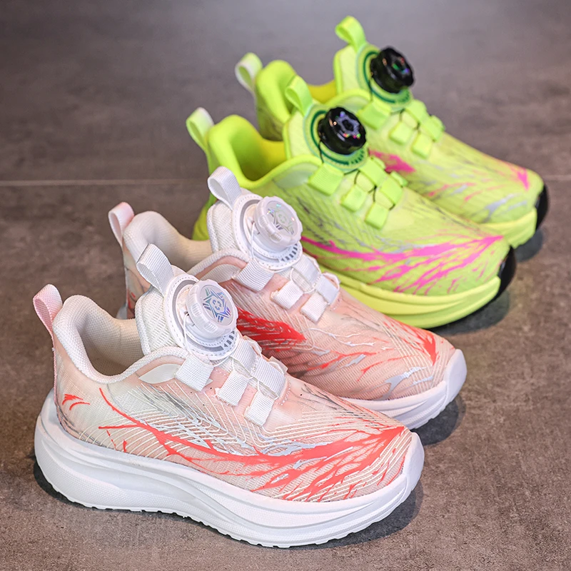 小黄鸭童鞋女童2025新款秋季儿童运动老爹鞋软底防滑跑步鞋子女孩