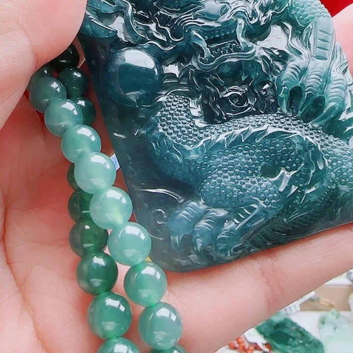 颈饰未镶嵌翡翠翡翠
