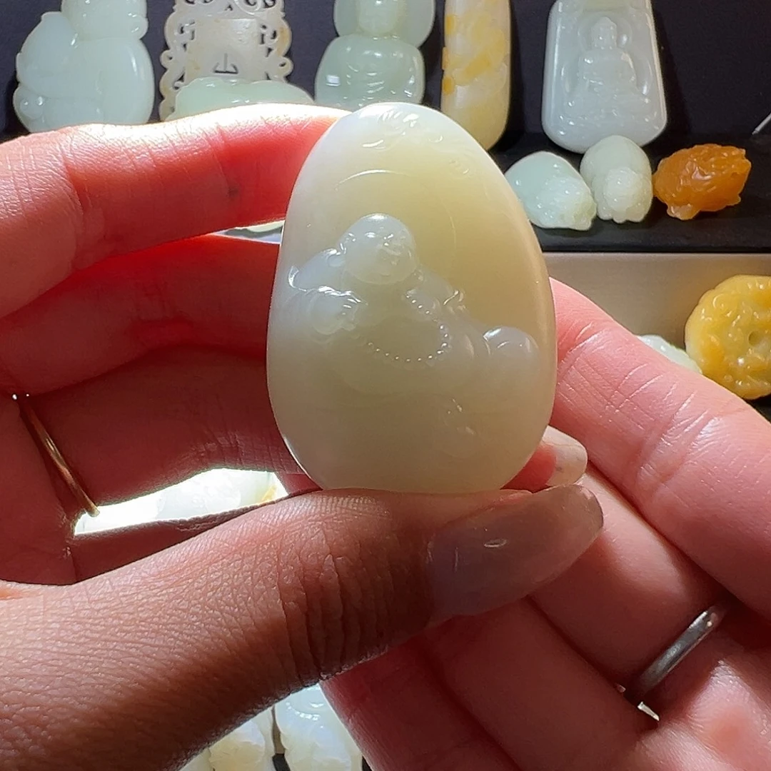 淡***水和田玉未镶嵌颈饰