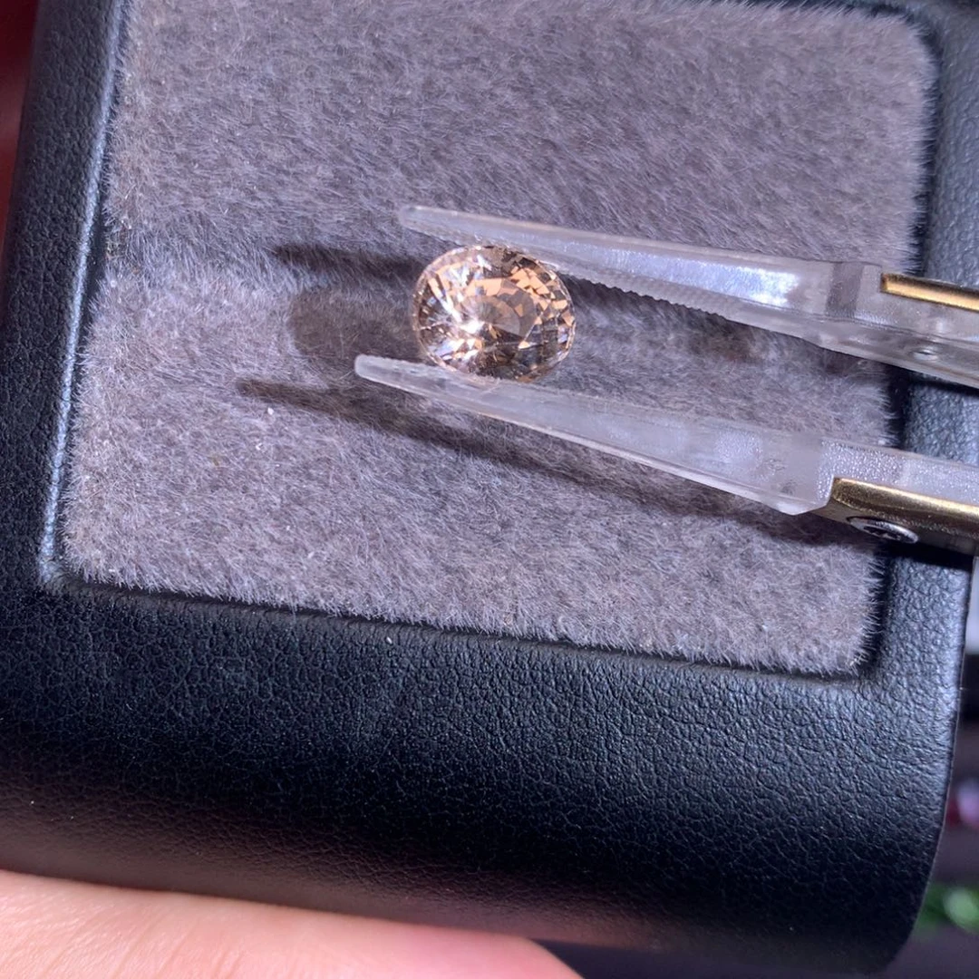 碧玺未镶嵌珠宝奇石2.375ct