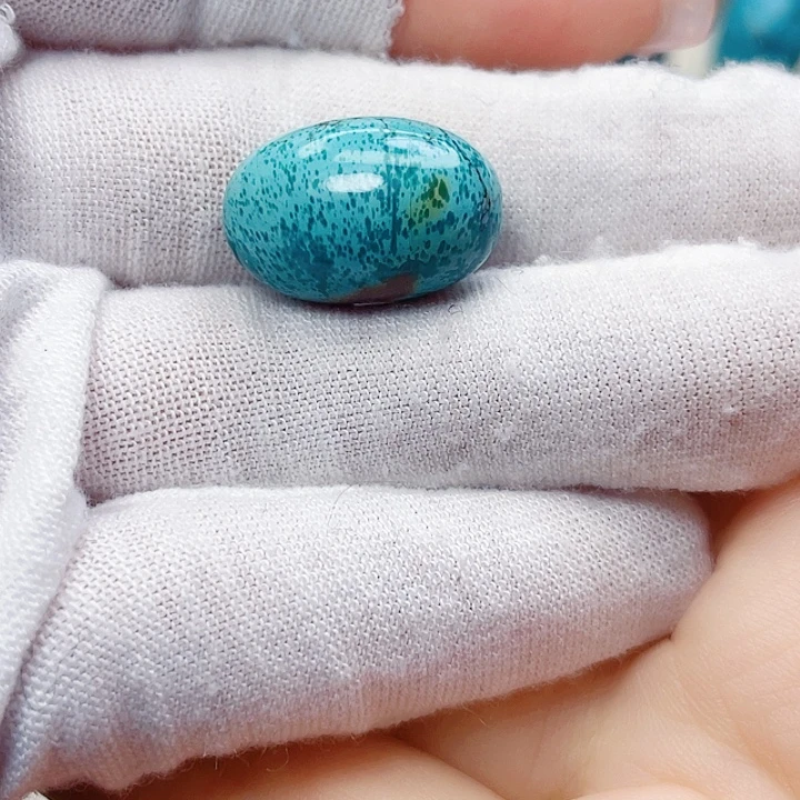 绿松石未镶嵌饰品