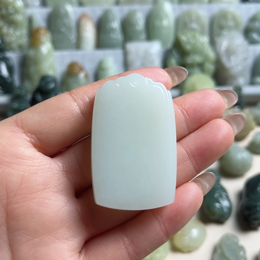 昀***佳和田玉未镶嵌挂件