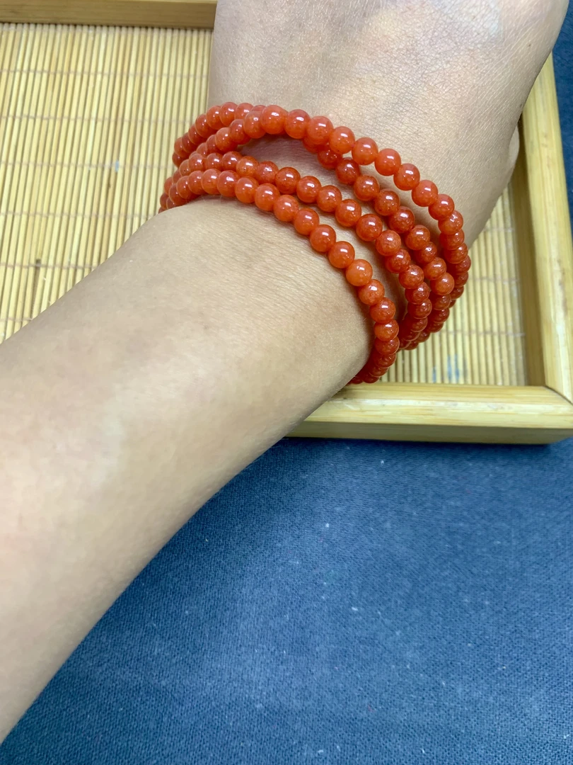 云南保山满红色小米珠4mm多圈手串