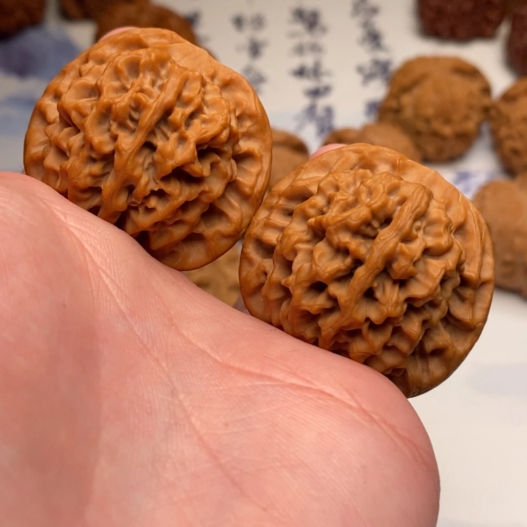 大***G把件文玩核桃秦闷