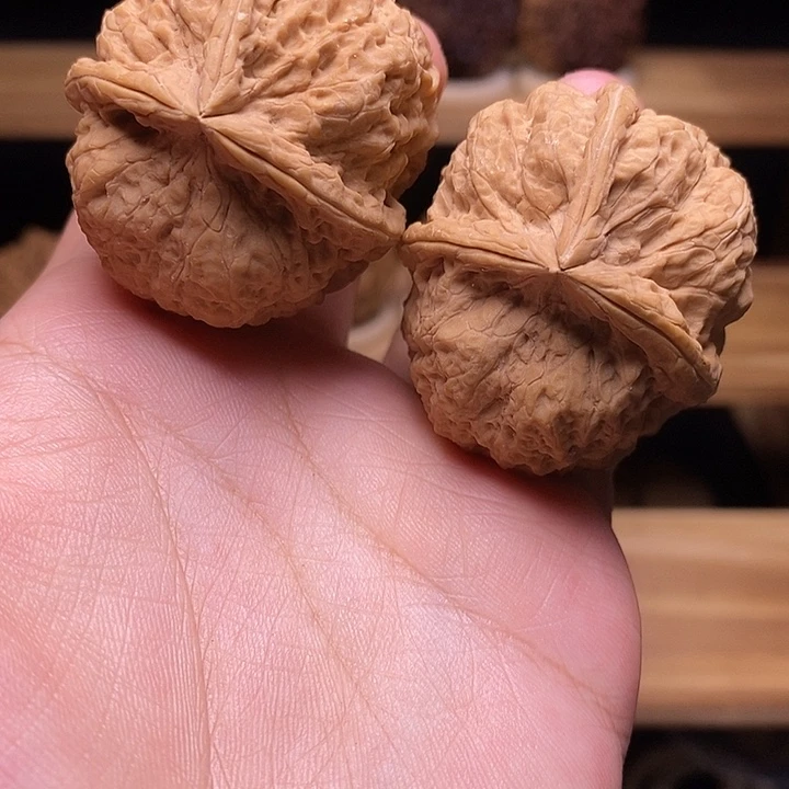 吊坠文玩核桃磨盘三棱41