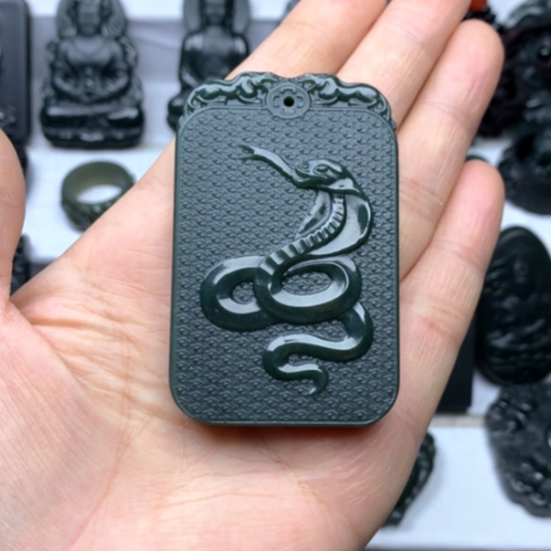 【闪购商品】和田玉颈饰未镶嵌双面雕刻