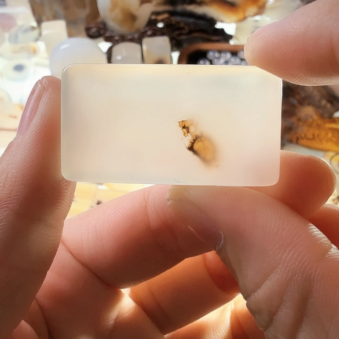 玛瑙/玉髓未镶嵌珠宝半成品