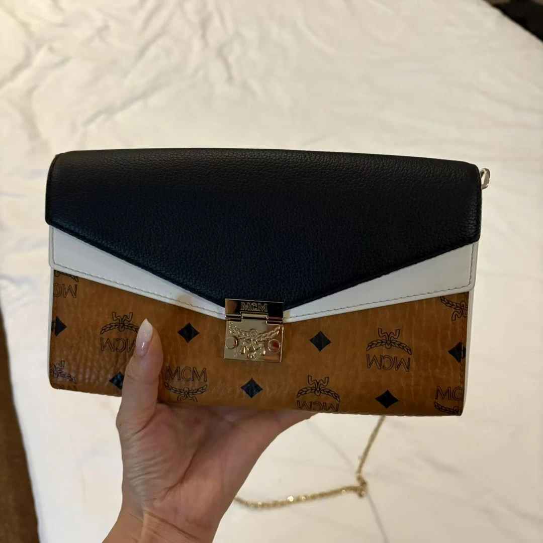 95新 MCM MCM信封斜挎包/7.3/ 晓晓