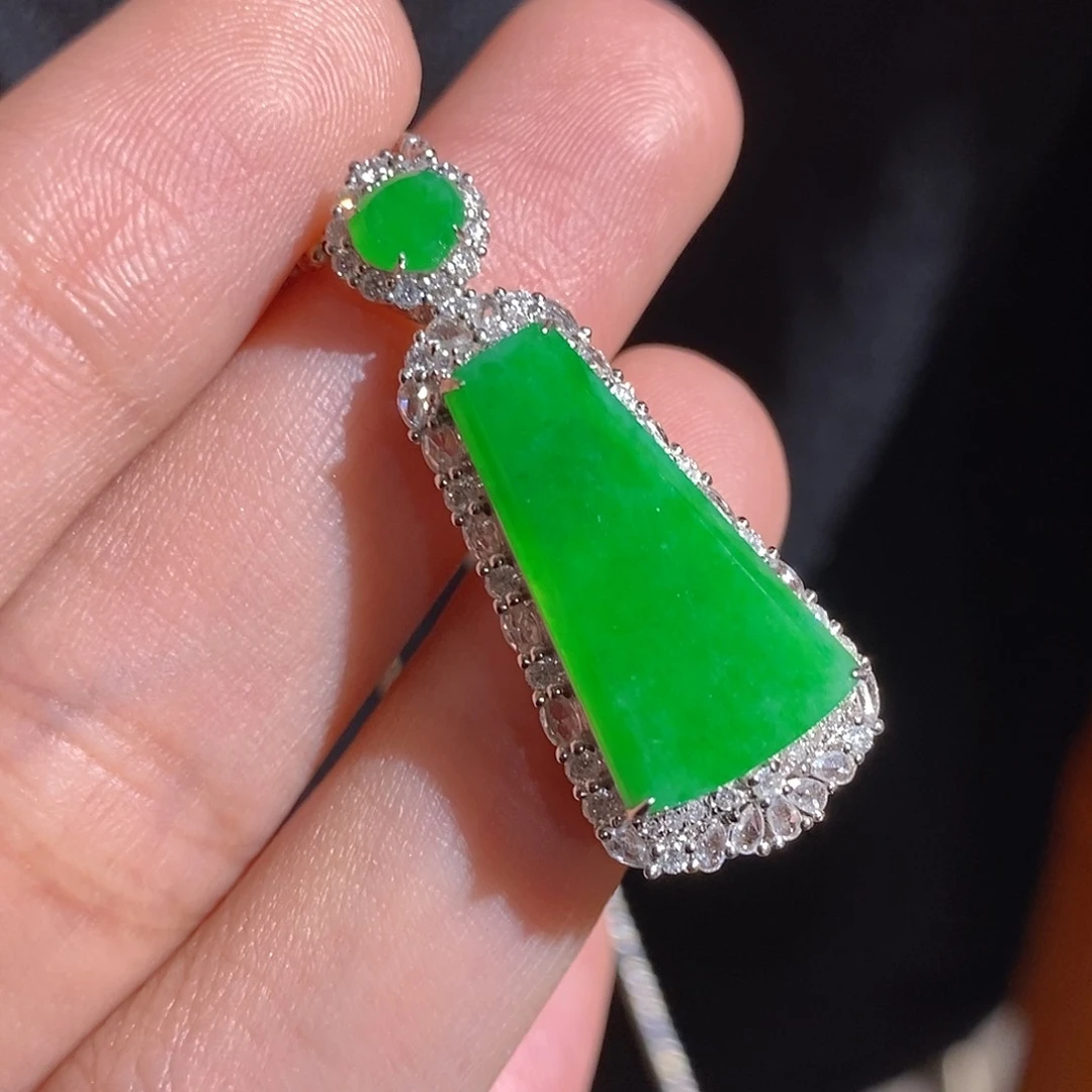 翡翠颈饰18K金镶嵌天然缅甸A货翡翠