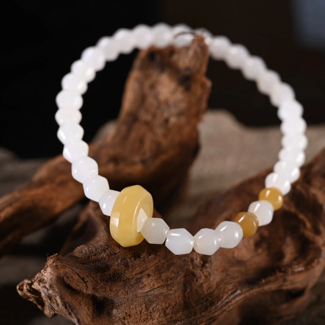 Lot8801 25YU104020和田玉白玉手串/匡时