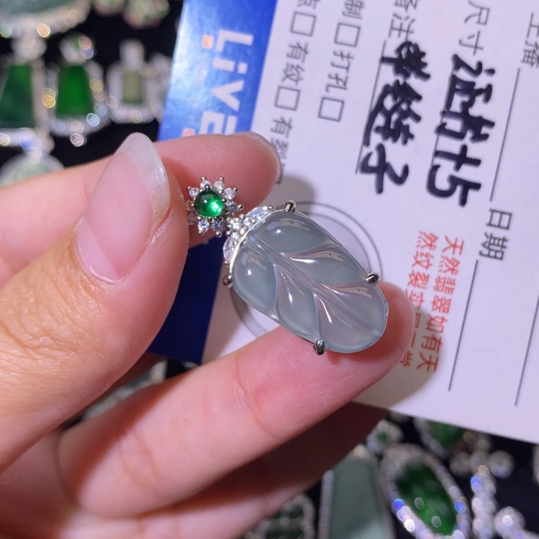 翡翠未镶嵌颈饰天然
