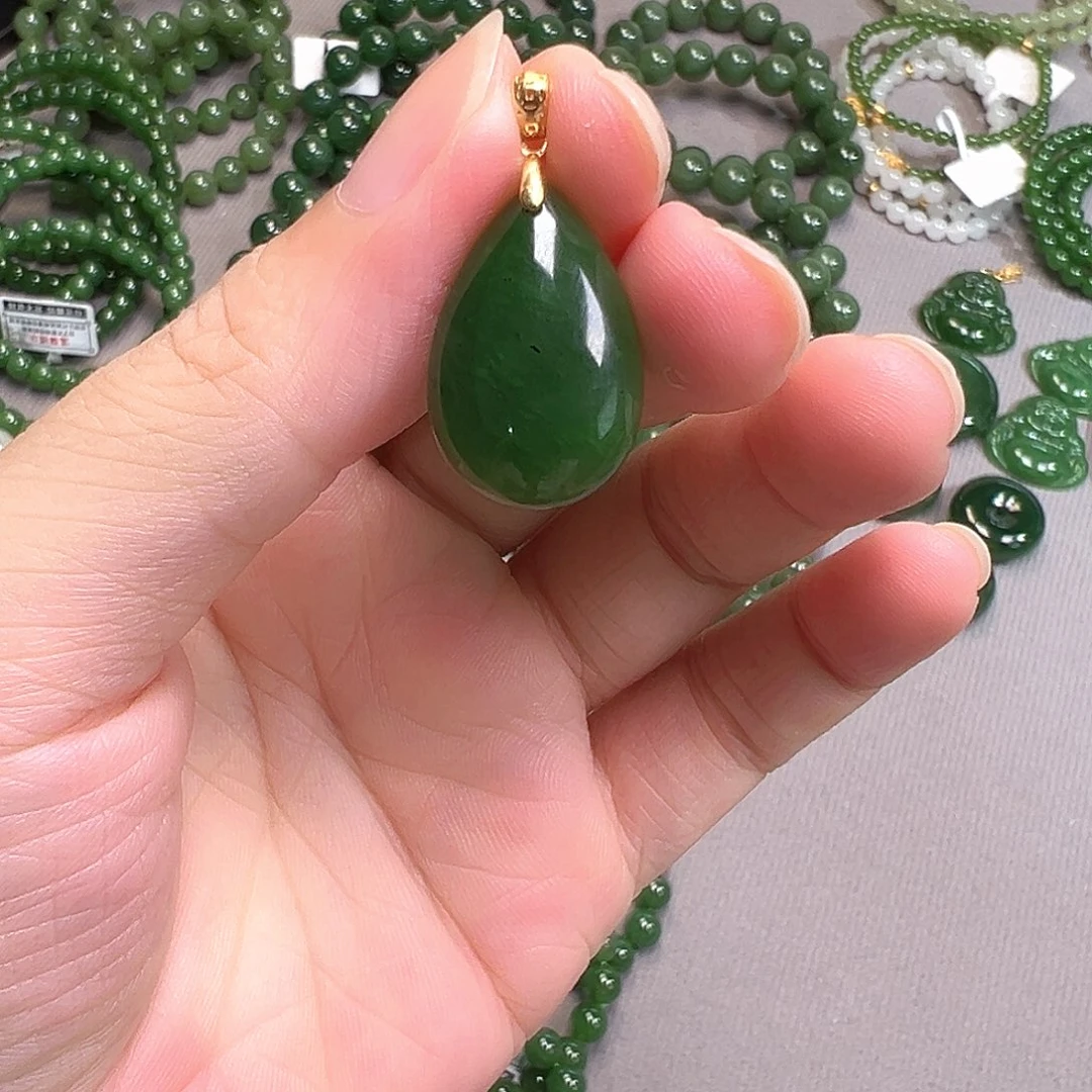 颈饰银S925镀金镶嵌和田玉（碧玉）