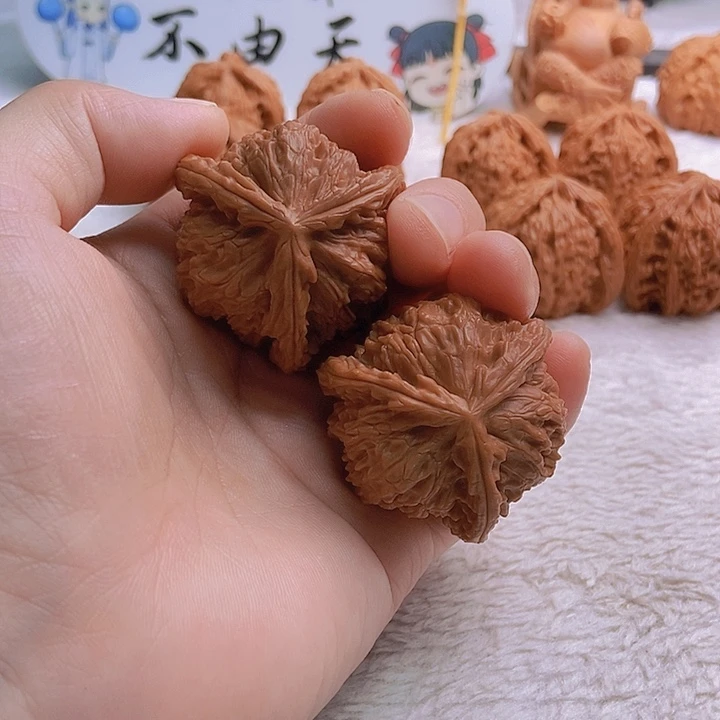 吊坠文玩核桃M****w三棱