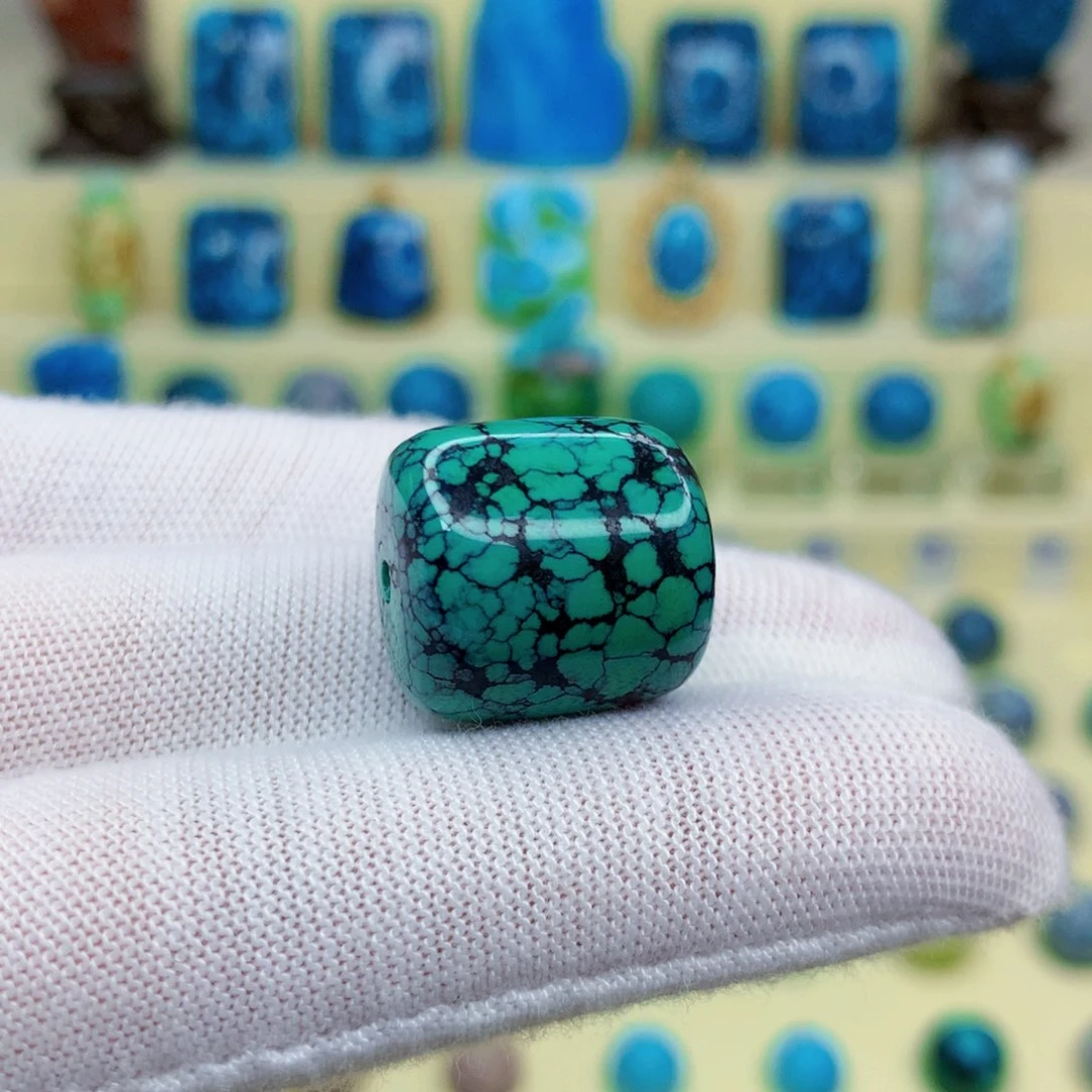 绿松石绿松石未镶嵌