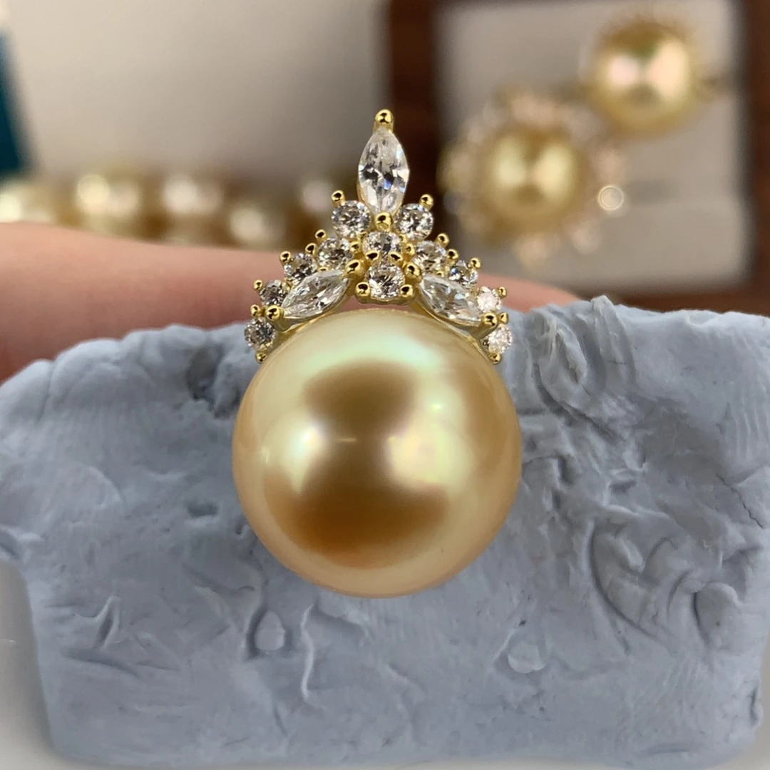 定制海水珍珠银S925镶嵌吊坠(不含链)南洋金珠13.6mm冰雪女王