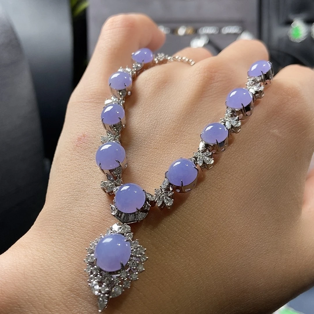 翡翠18K金镶嵌颈饰紫罗兰