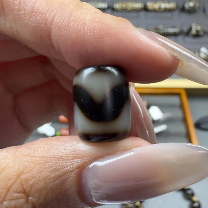 玛瑙/玉髓合金颈饰