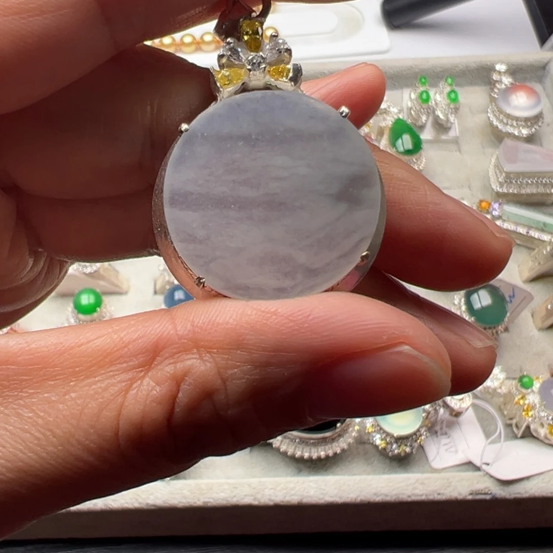 定制翡翠未镶嵌A货