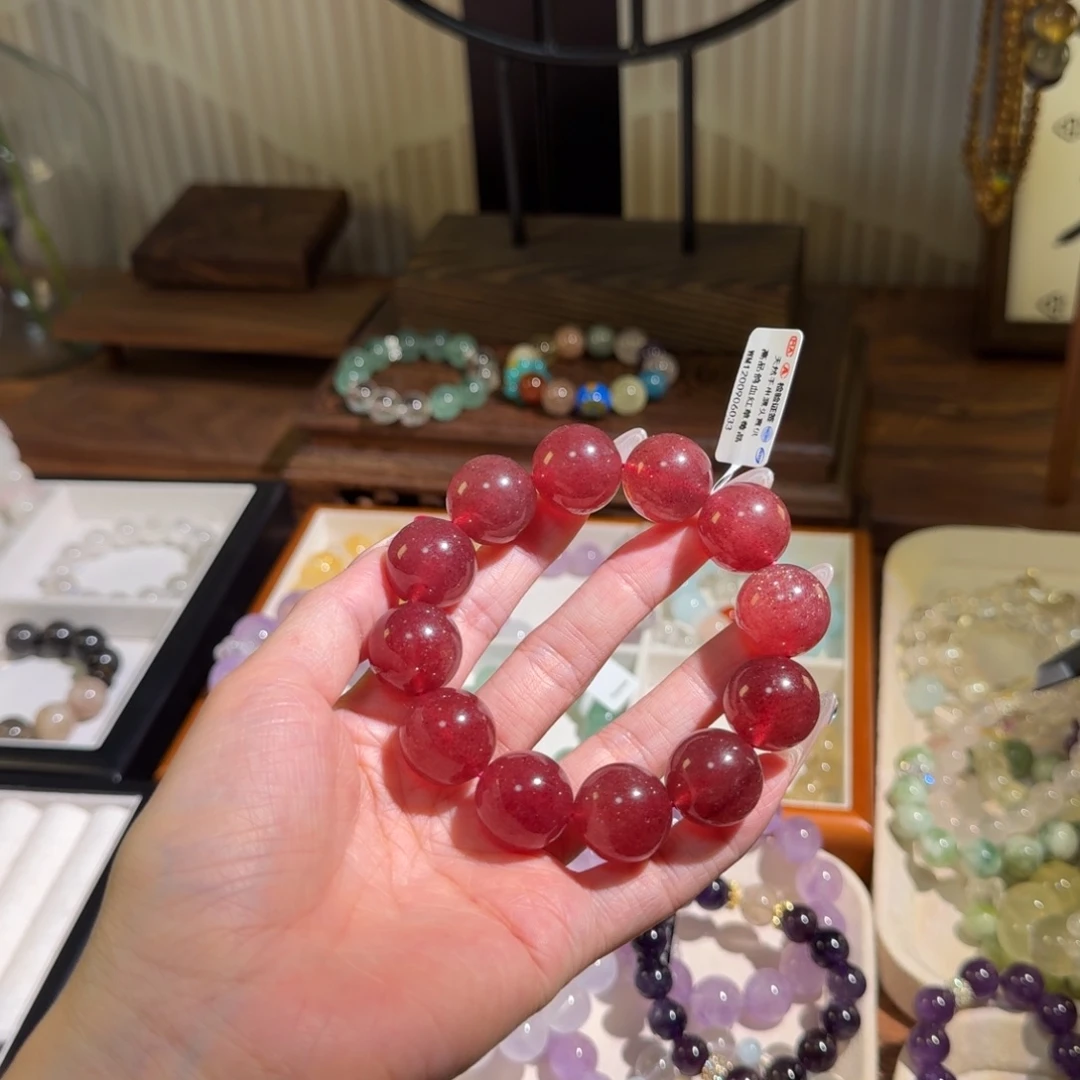 Z***g未镶嵌手链水晶草莓晶